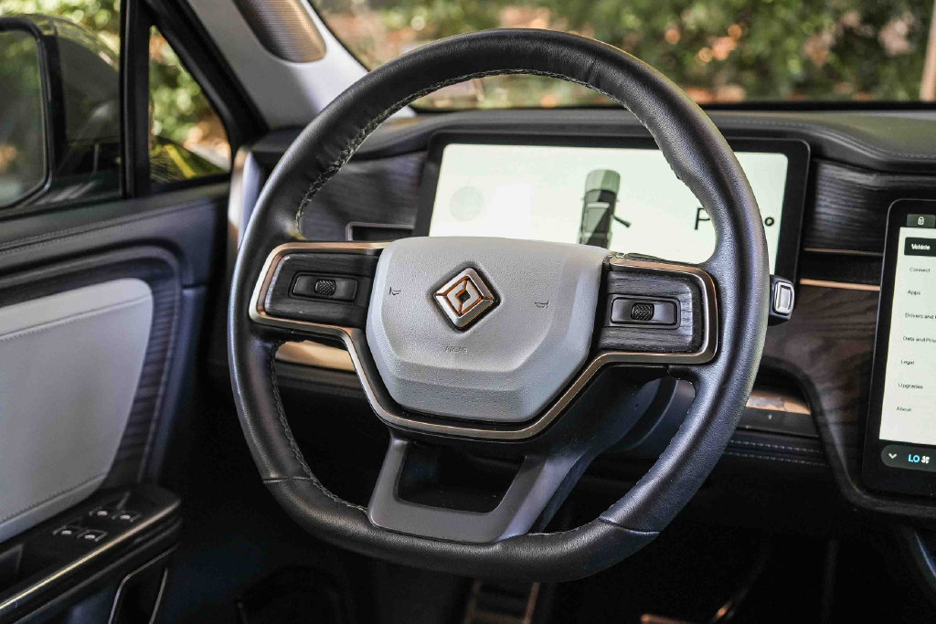 Used 2024 Rivian R1S Launch Edition Quad AWD/4WD image 15
