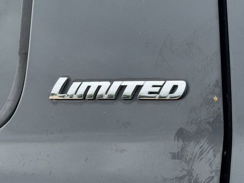 Used 2020 Toyota Tundra Limited image 9