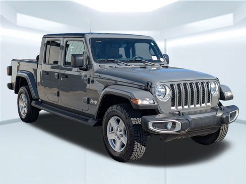 Used 2021 Jeep Gladiator Overland w/ Popular Equipment Package image 8