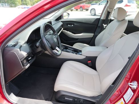 Used 2023 Honda Accord Touring image 16