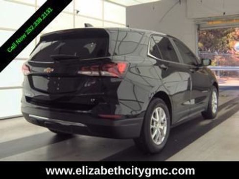 Used 2022 Chevrolet Equinox LT image 2