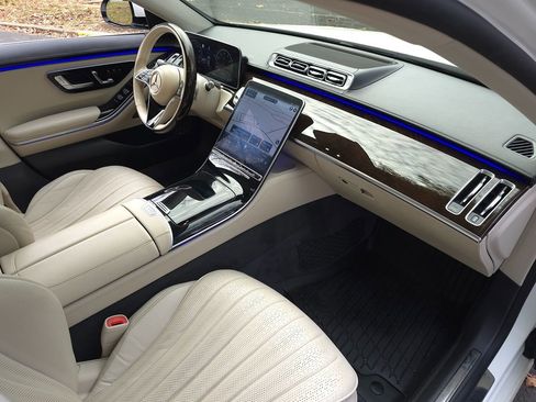 Used 2022 Mercedes-Benz S 500 4MATIC image 21