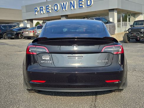 Used 2018 Tesla Model 3 Performance image 8