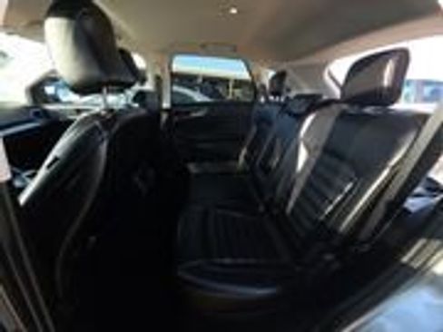 Used 2023 Ford Edge SEL w/ Convenience Package image 4