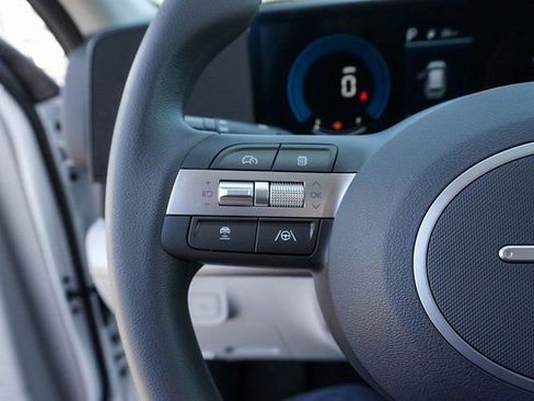 New 2026 Hyundai Kona SE FWD image 19