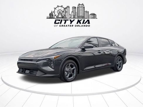 New 2026 Kia K4 FWD image 2
