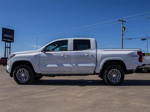 New 2025 Chevrolet Colorado LT w/ LT Convenience Package image 6