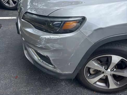 Used 2021 Jeep Cherokee Limited image 4