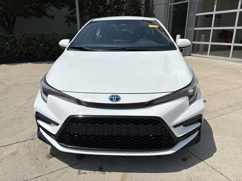 Used 2025 Toyota Corolla SE FWD image 5