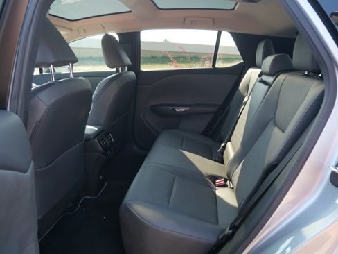 Certified 2023 Lexus RZ 450e Premium image 9