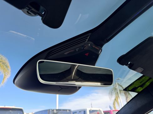 Used 2024 Lucid Air Touring image 34