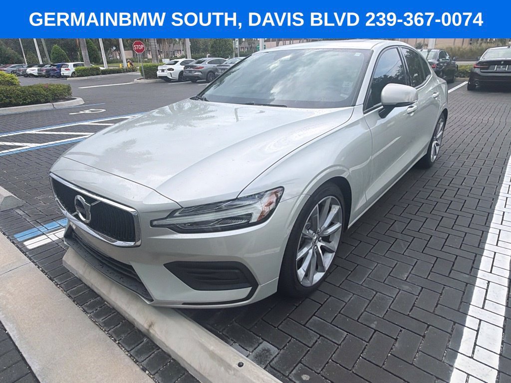 Used 2020 Volvo S60 T5 Momentum FWD image 1