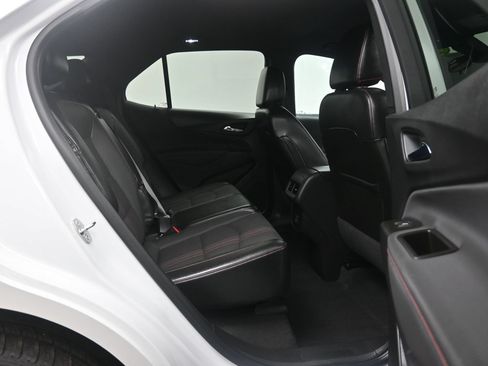 Used 2022 Chevrolet Equinox RS AWD/4WD image 17