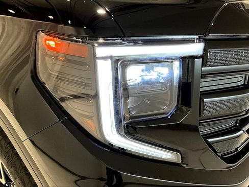 Used 2024 GMC Sierra 1500 Elevation AWD/4WD image 34