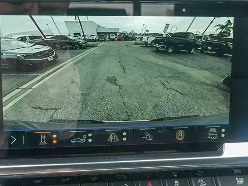 New 2026 Chevrolet Silverado 1500 High Country w/ Technology Package AWD/4WD image 23