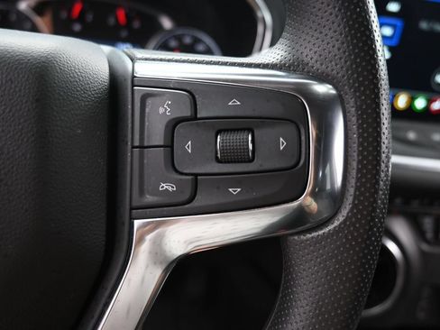 Used 2025 Chevrolet Blazer LT FWD image 13