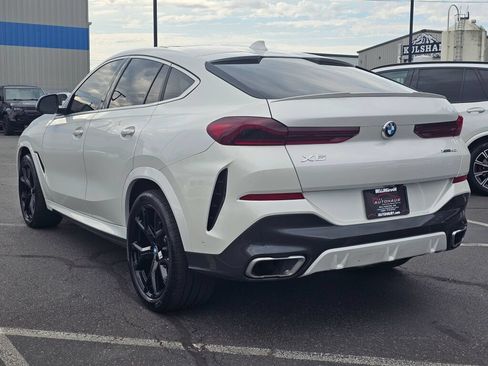 Used 2022 BMW X6 xDrive40i AWD/4WD image 3