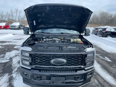 Used 2023 Ford F350 Lariat w/ Lariat Ultimate Package image 37