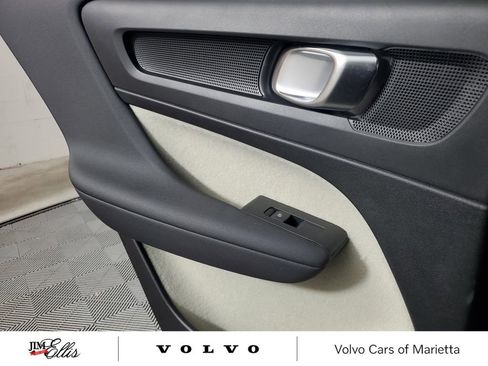 Used 2026 Volvo XC40 B5 Ultra w/ Climate Package image 19