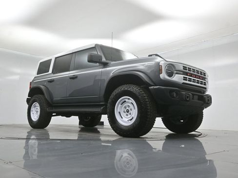 New 2026 Ford Bronco Heritage Edition AWD/4WD image 43