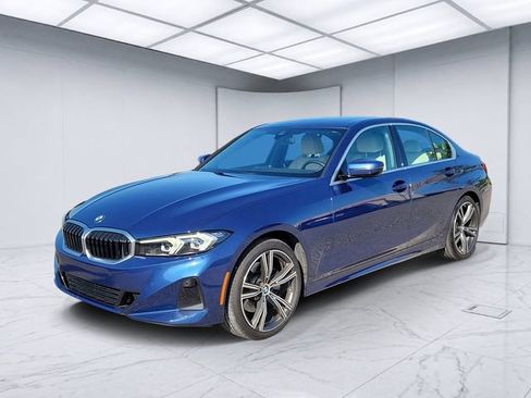 Used 2024 BMW 330i Sedan w/ Convenience Package RWD image 2
