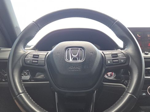 Used 2025 Honda Accord Sport image 26
