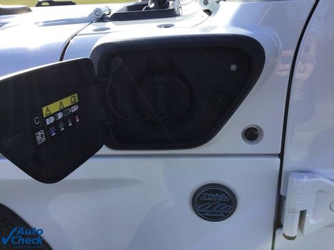 Used 2022 Jeep Wrangler Unlimited Rubicon 4xe w/ Cold Weather Group image 46