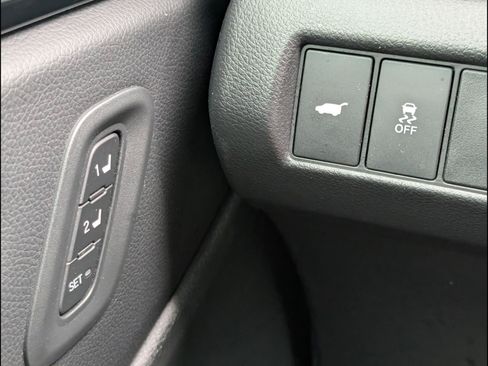 Certified 2025 Honda Pilot EX-L image 18