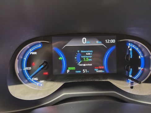 Used 2025 Toyota RAV4 LE image 25