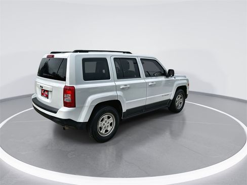 Used 2016 Jeep Patriot Sport w/ Power Value Group image 8