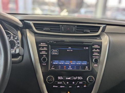 Used 2019 Nissan Murano S image 17