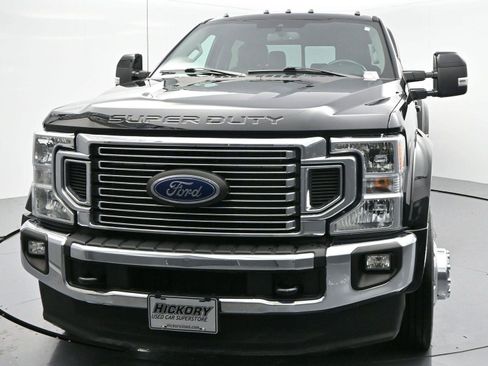 Used 2021 Ford F450 Lariat w/ Lariat Value Package image 3