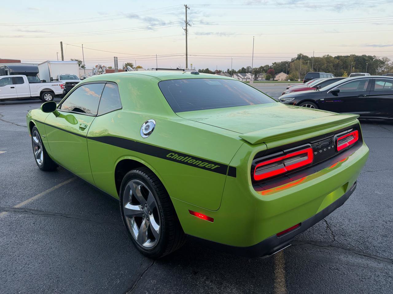 Used 2015 Dodge Challenger R/T w/ Quick Order Package 28B R/T RWD image 5