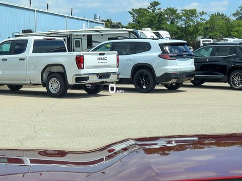 New 2026 GMC Canyon AT4 w/ Technology Plus Package AWD/4WD image 23
