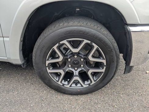 Used 2026 RAM 1500 Laramie AWD/4WD image 11