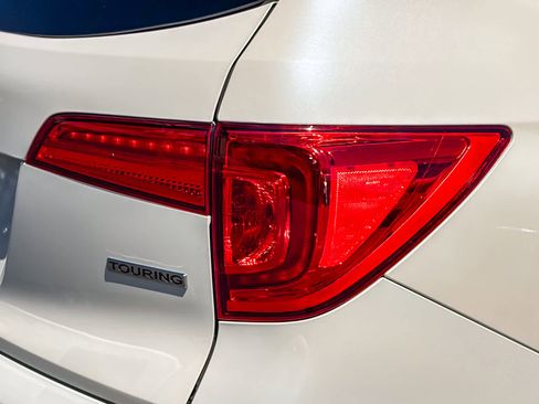 Used 2018 Honda Pilot Touring image 8