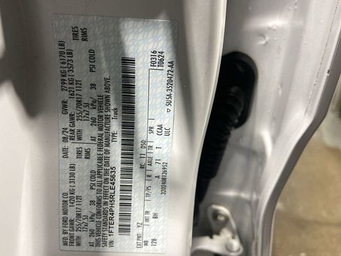 Used 2024 Ford Ranger XL image 32