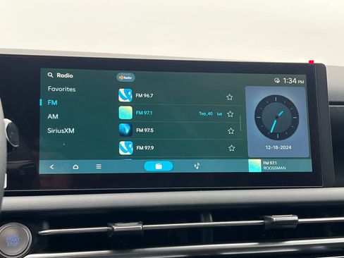 New 2025 Hyundai Tucson SEL image 18