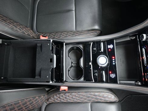 Used 2023 Jeep Grand Cherokee Summit image 31