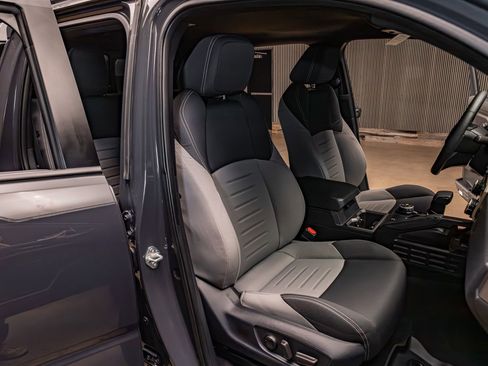 Used 2024 Toyota Tacoma TRD Off-Road w/ TRD Off Road Upgrade Package AWD/4WD image 25