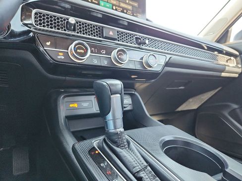 Used 2022 Honda Civic Touring image 20