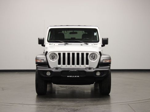 Used 2022 Jeep Wrangler Sport AWD/4WD image 3