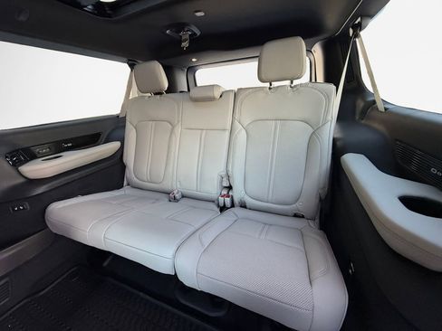 New 2026 Jeep Grand Wagoneer L Summit AWD/4WD image 30