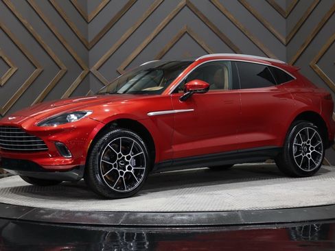 Used 2021 Aston Martin DBX image 60