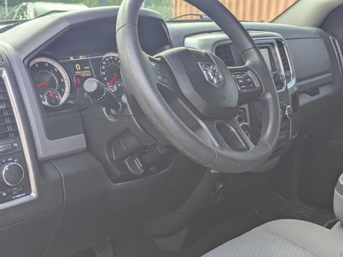 Used 2020 RAM 1500 Classic SLT RWD image 6