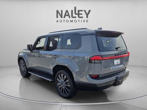 Certified 2024 Lexus GX 550 w/ Accessory Package (Z1) image 3