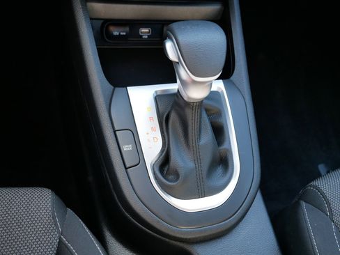 Certified 2024 Kia Forte LXS w/ LXS Technology Package image 24