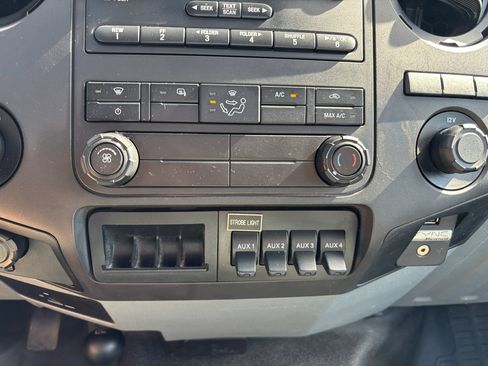 Used 2012 Ford F250 XL w/ PWR Equipment Group AWD/4WD image 31
