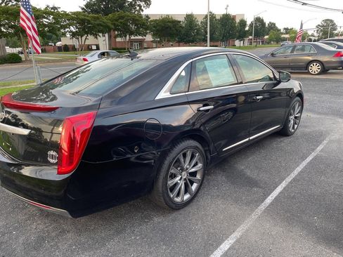 Used 2014 Cadillac XTS w/ Rear Seat Comfort Package image 8