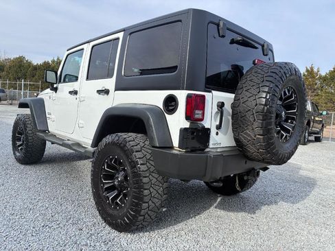 Used 2013 Jeep Wrangler Unlimited Sport AWD/4WD image 7